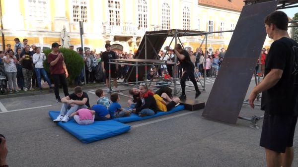 Parkour Show - extrém sportbemutató a csornai majálison