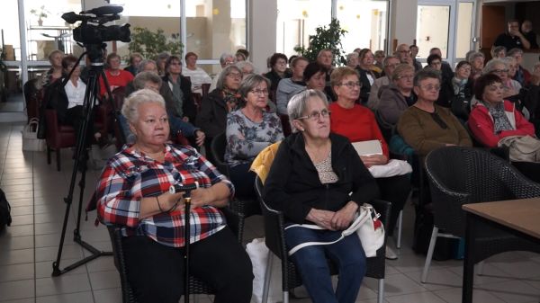 Elindult a csornai nyugdíjas akadémia őszi szemesztere