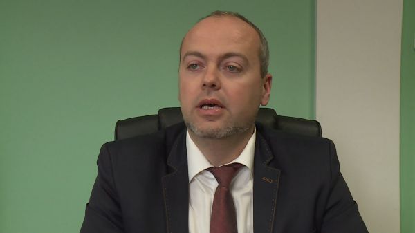 Péntekre fáklyás demonstrációt hirdet a Jobbik a Fidesz székháza elé