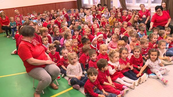 Megérkezett a Mikulás a csornai Bóbita óvodába