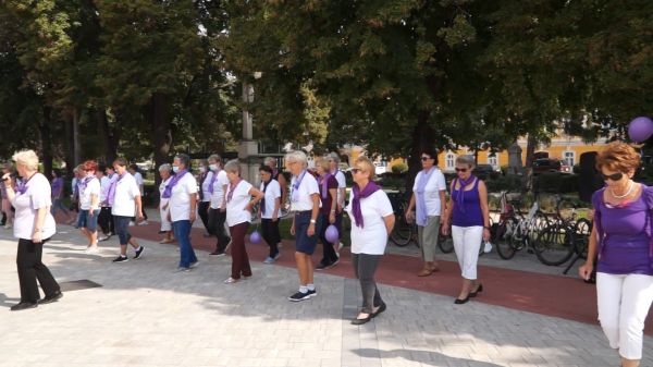 A demenciával élőkért táncoltak Csornán