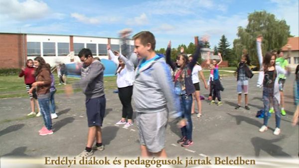 Erdélyi diákok és pedagógusok jártak Beledben