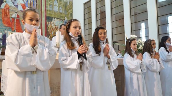 Elsőáldozás a Jézus szíve templomban